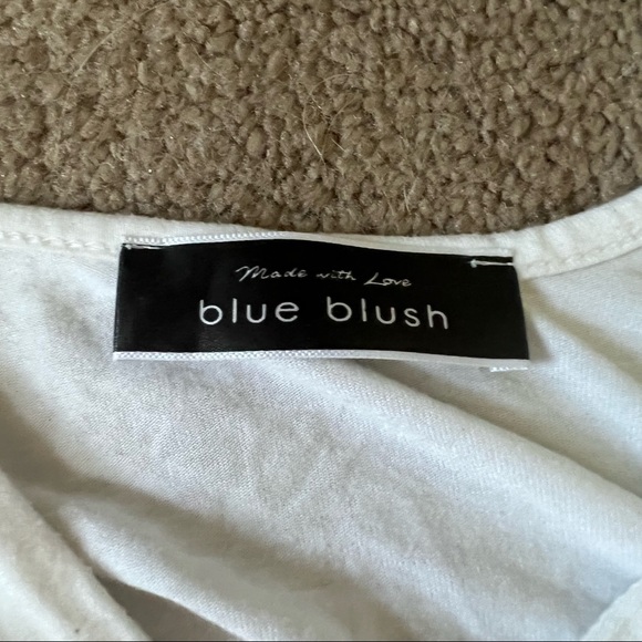 Blue Blush White Wrap Short Sleeve Shirt - Picture 3 of 3